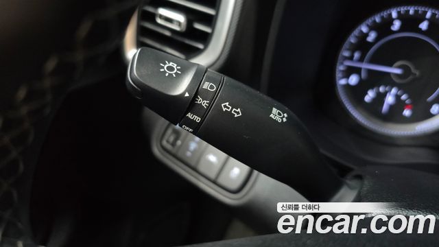 Hyundai Venue 2020 — photo 18