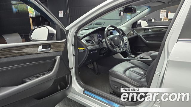 Hyundai Sonata 2015 — photo 13