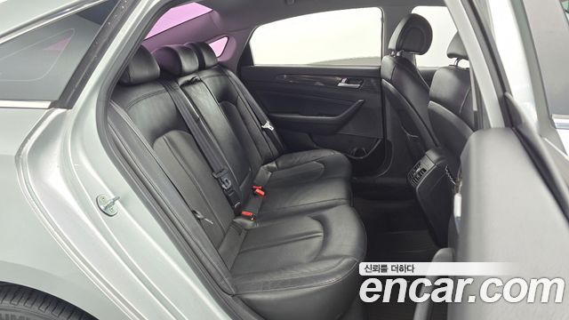 Hyundai Sonata 2015 — photo 18