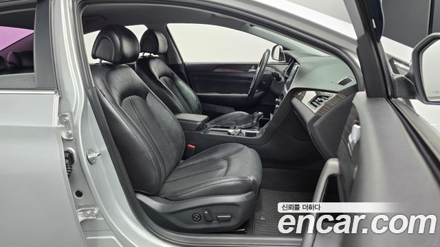 Hyundai Sonata 2015 — photo 16