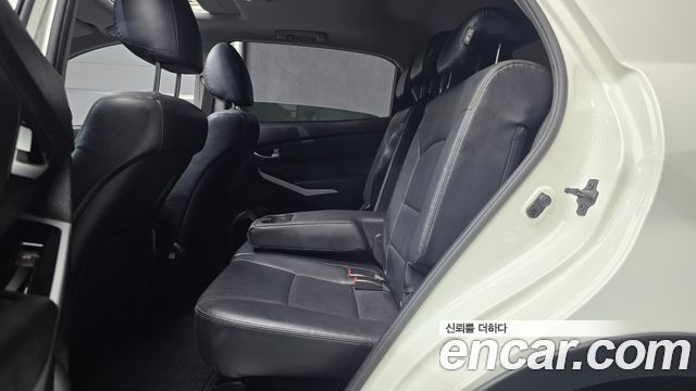 KG Mobility KORANDO 2015 — photo 12