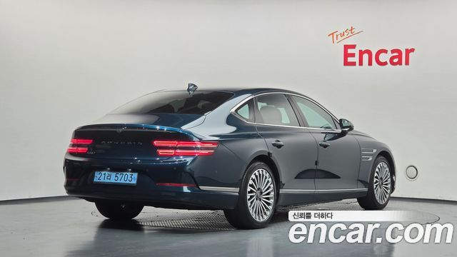 Genesis G80 2022 — photo 2
