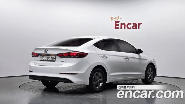 Hyundai AVANTE 2017 — photo 2