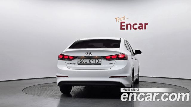 Hyundai AVANTE 2017 — photo 4