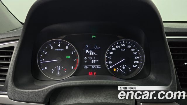 Hyundai AVANTE 2017 — photo 11