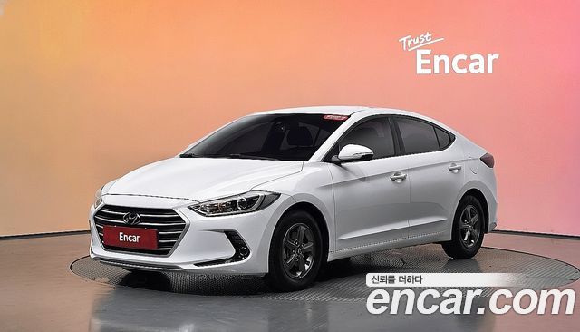 Hyundai AVANTE 2017 — photo 1