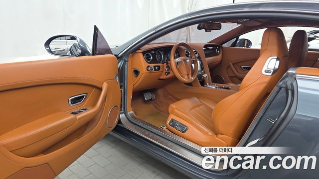 Bentley Continental 2013 — photo 10
