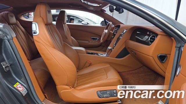 Bentley Continental 2013 — photo 11