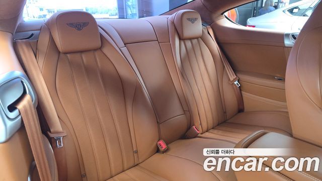 Bentley Continental 2013 — photo 12
