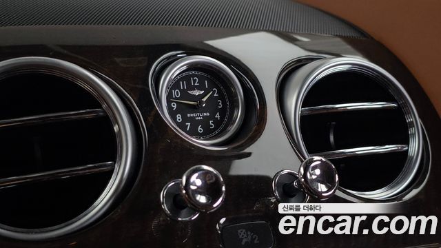 Bentley Continental 2013 — photo 18
