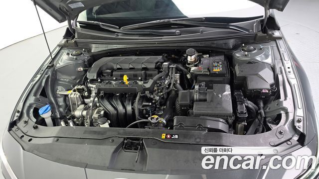 Hyundai AVANTE 2025 — photo 6
