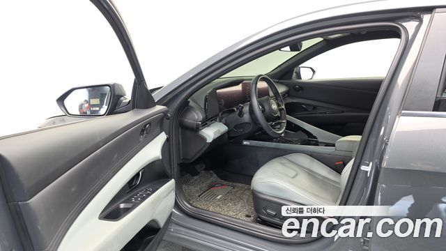 Hyundai AVANTE 2025 — photo 13