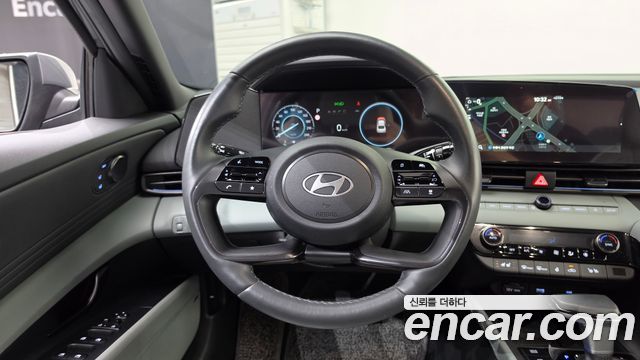 Hyundai AVANTE 2025 — photo 19