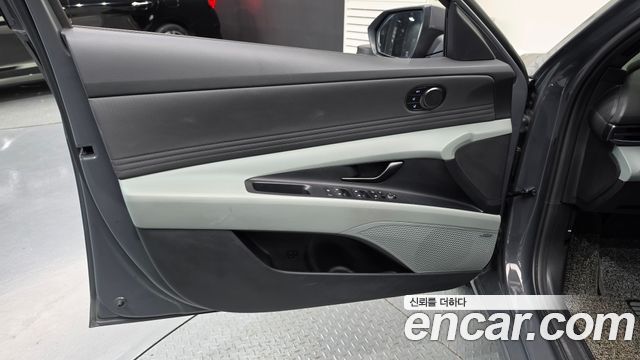 Hyundai AVANTE 2025 — photo 14