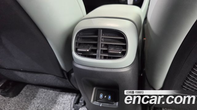 Hyundai AVANTE 2025 — photo 28