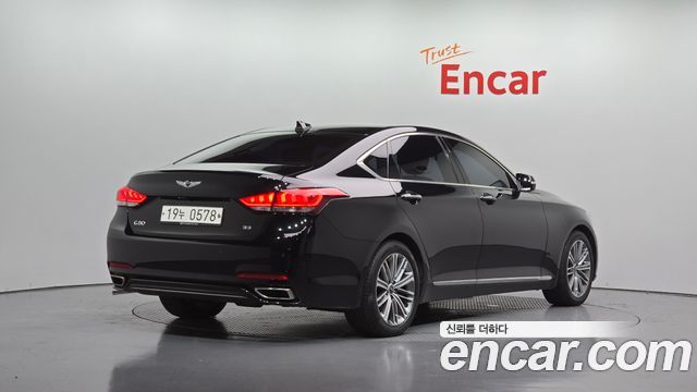 Genesis G80 2017 — photo 2