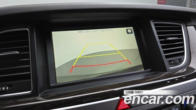 Genesis G80 2017 — photo 20