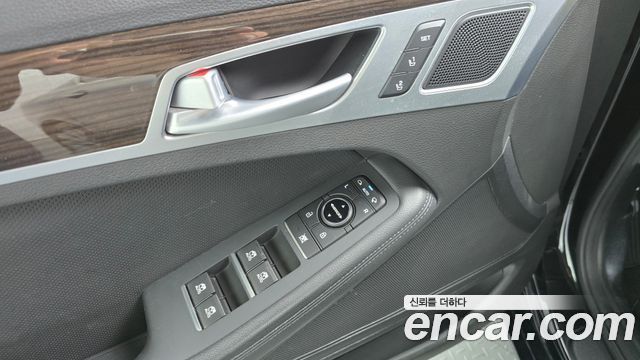 Genesis G80 2017 — photo 27