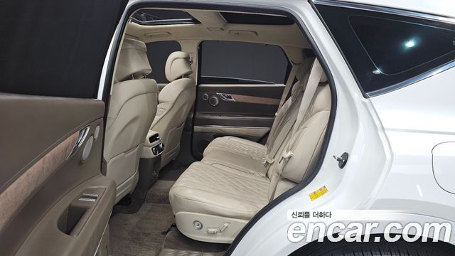 Genesis GV80 2020 — photo 12