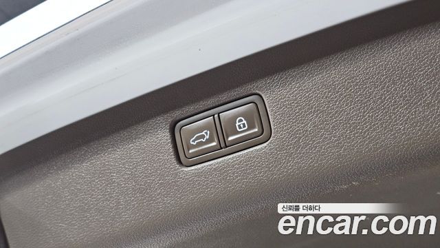 Genesis GV80 2020 — photo 18