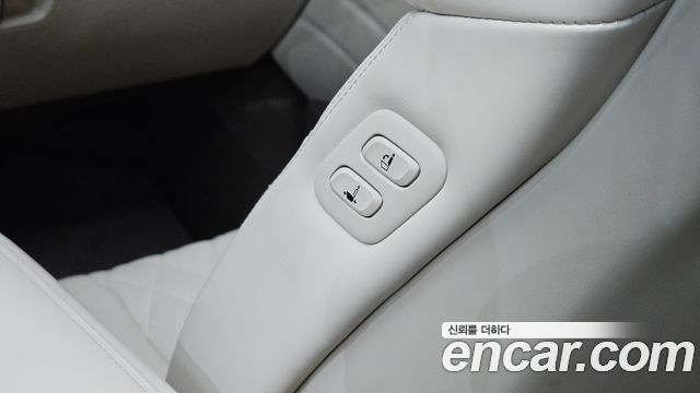 Genesis GV80 2020 — photo 19