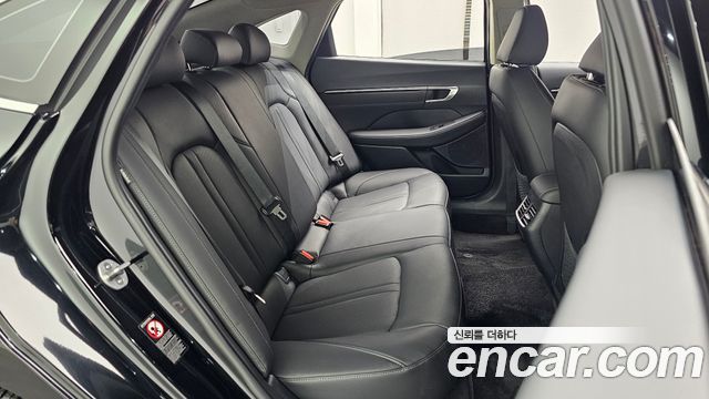Hyundai Sonata 2023 — photo 17