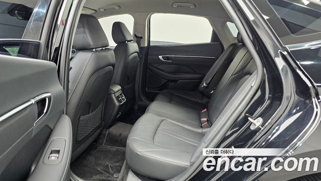 Hyundai Sonata 2023 — photo 18