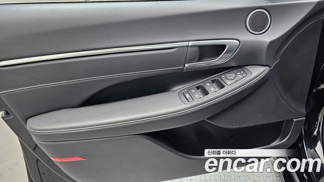 Hyundai Sonata 2023 — photo 14