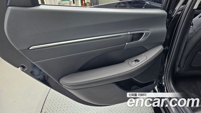 Hyundai Sonata 2023 — photo 15