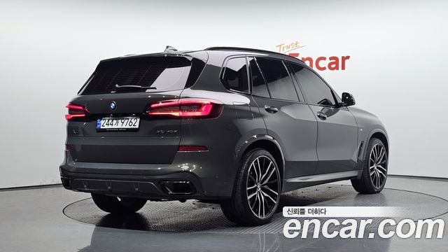 BMW X5 2023 — photo 2