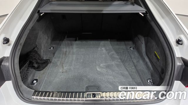 Audi A7 2020 — photo 25