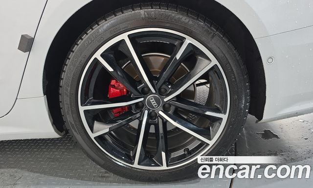 Audi A7 2020 — photo 7