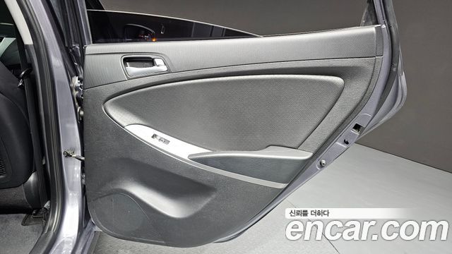 Hyundai Accent 2016 — photo 15