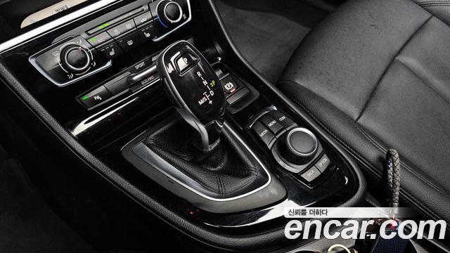 BMW 2-Series 2019 — photo 12