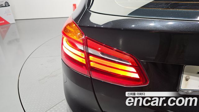 BMW 2-Series 2019 — photo 9