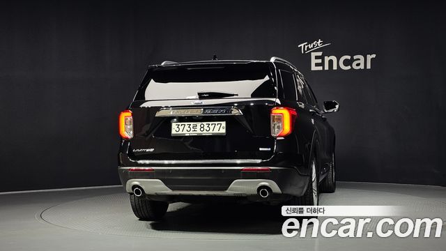 Ford Explorer 2020 — photo 4