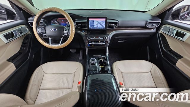 Ford Explorer 2020 — photo 10