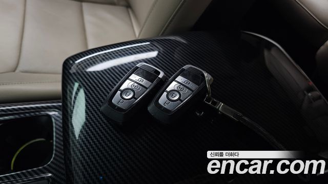 Ford Explorer 2020 — photo 22