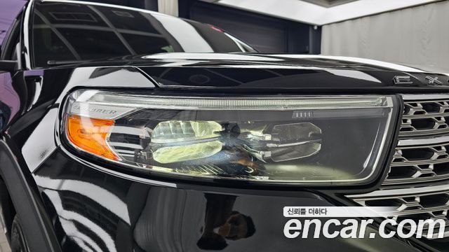 Ford Explorer 2020 — photo 8