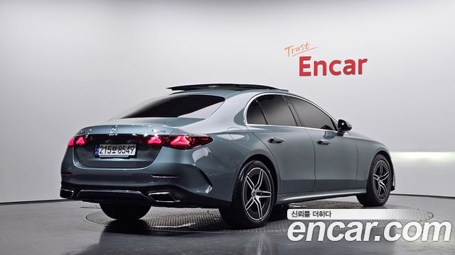 Mercedes-Benz E-Class 2024 — photo 2