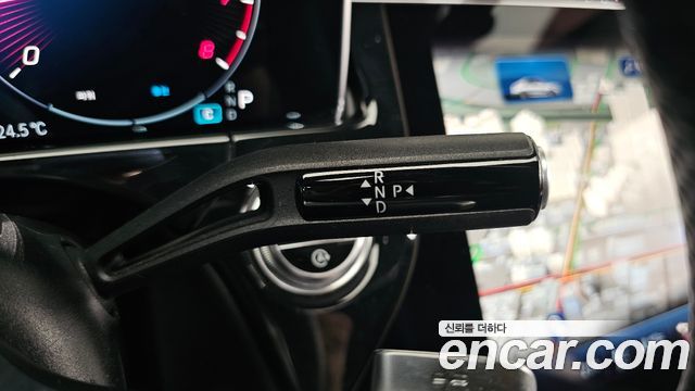 Mercedes-Benz E-Class 2024 — photo 9