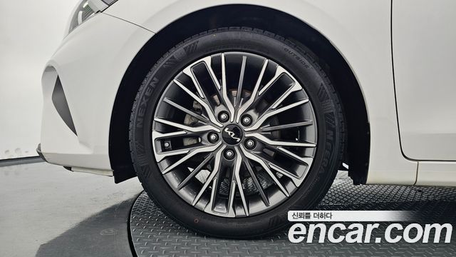 Kia K3 2022 — photo 5