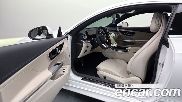 Mercedes-Benz CLE-Class 2025 — photo 13