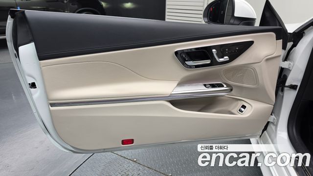 Mercedes-Benz CLE-Class 2025 — photo 14