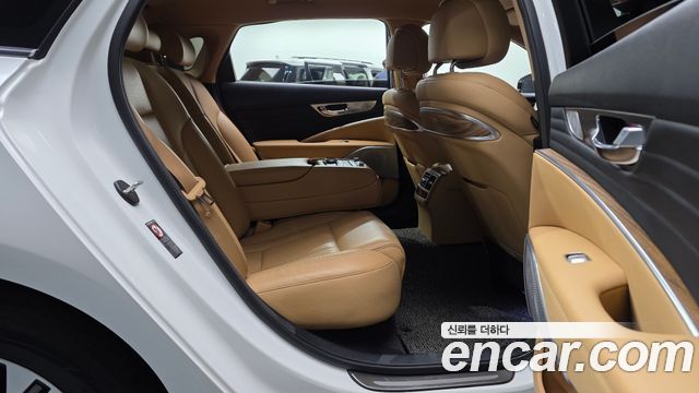 Kia K9 2022 — photo 17