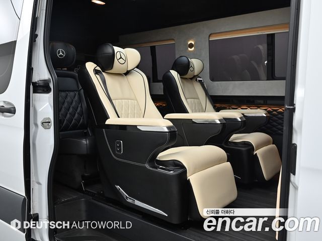 Mercedes-Benz Sprinter 2019 — photo 12