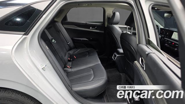 Kia K5 2024 — photo 17
