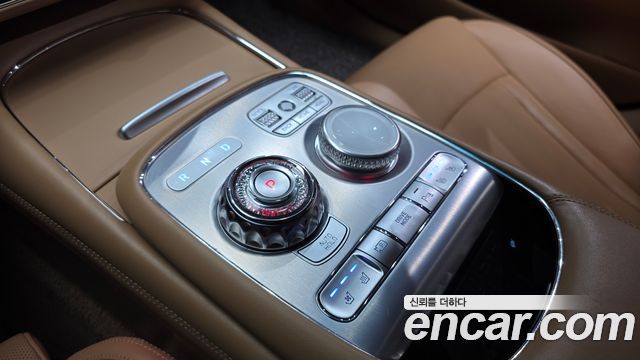 Genesis G90 2022 — photo 12