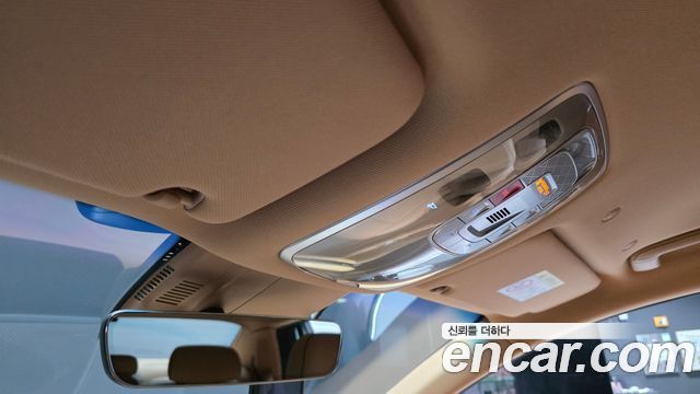Genesis G90 2022 — photo 25