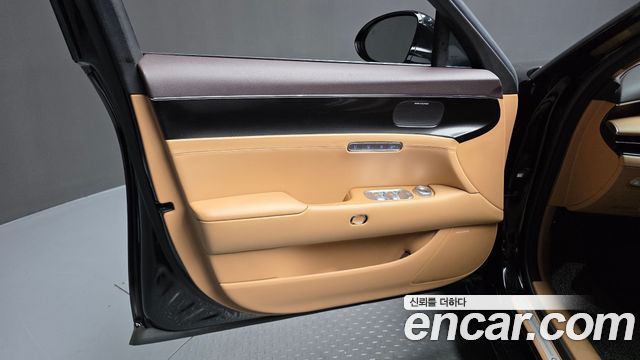 Genesis G90 2022 — photo 14